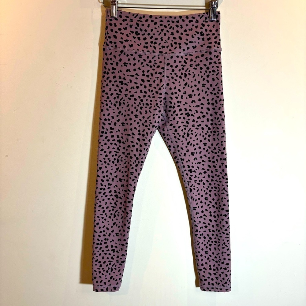 ZYIA Sz 2 Lavender Black Pattern Workout Exercise Activewear 7/8 Leggings